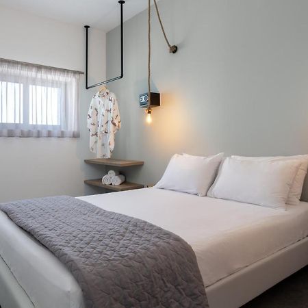 Southrock Villas Lakhania Luaran gambar