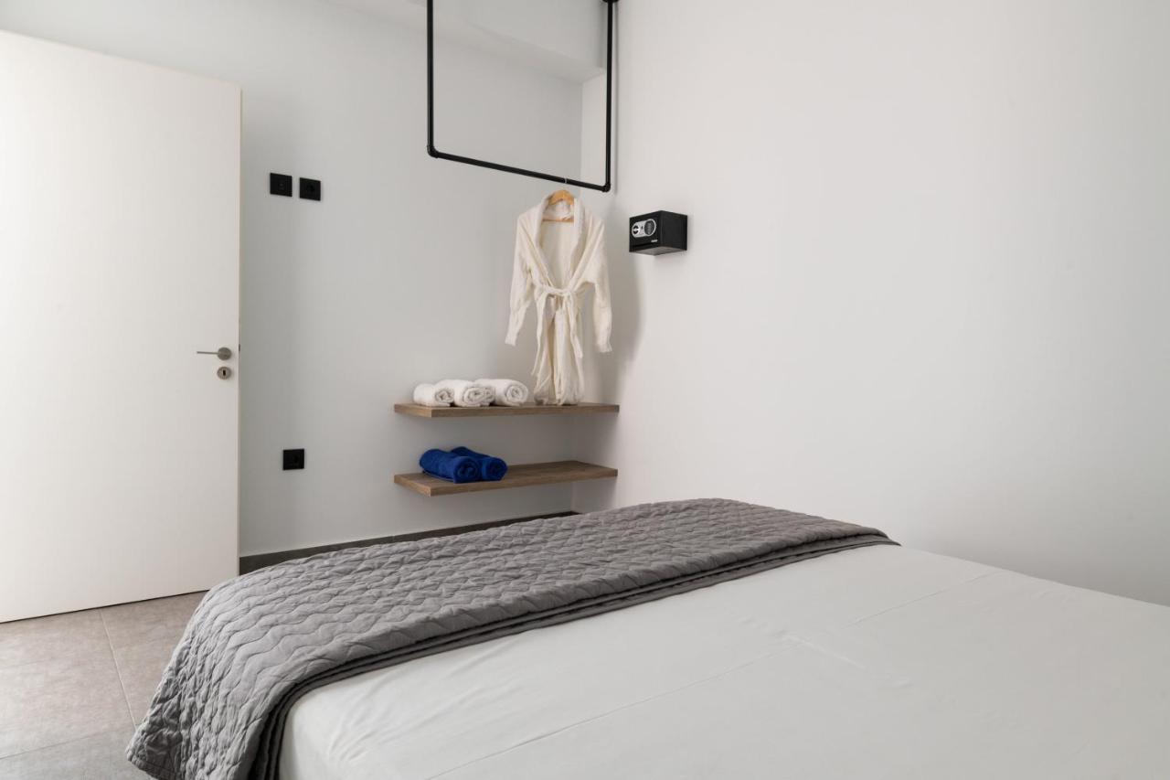 Southrock Villas Lakhania Luaran gambar