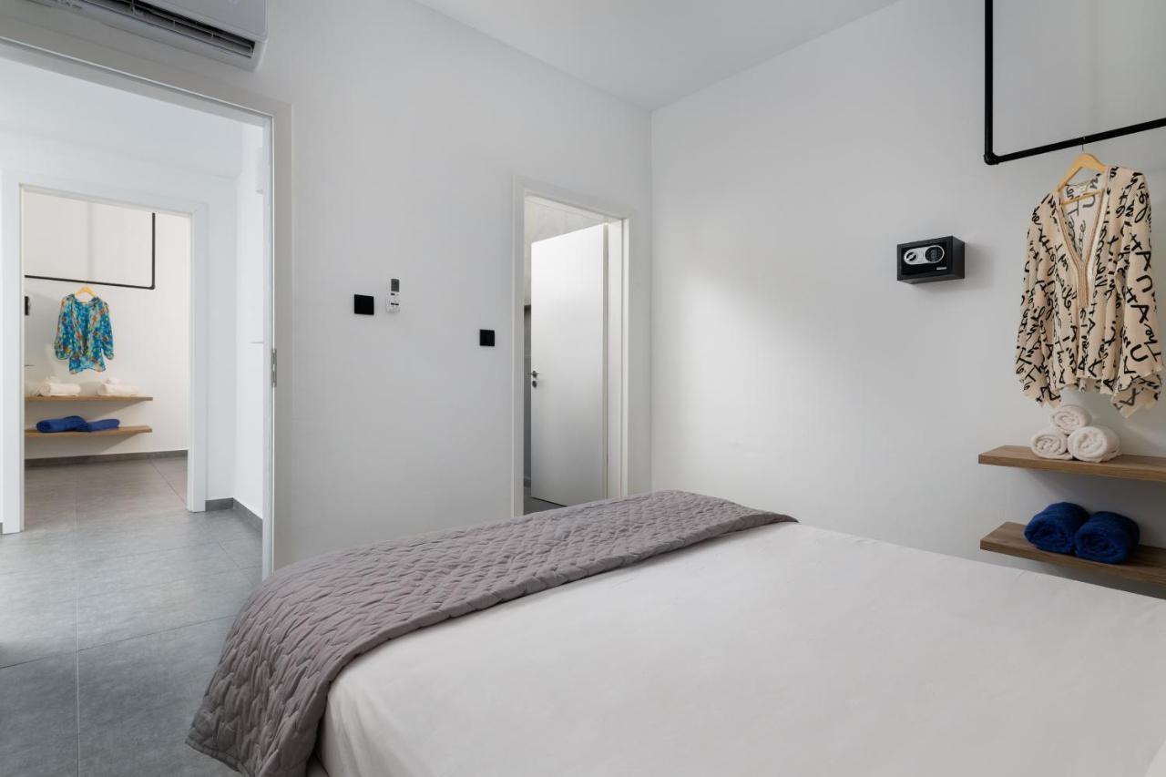 Southrock Villas Lakhania Luaran gambar