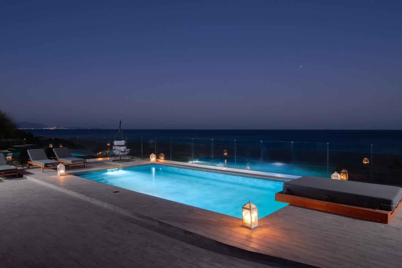 Southrock Villas Lakhania Luaran gambar