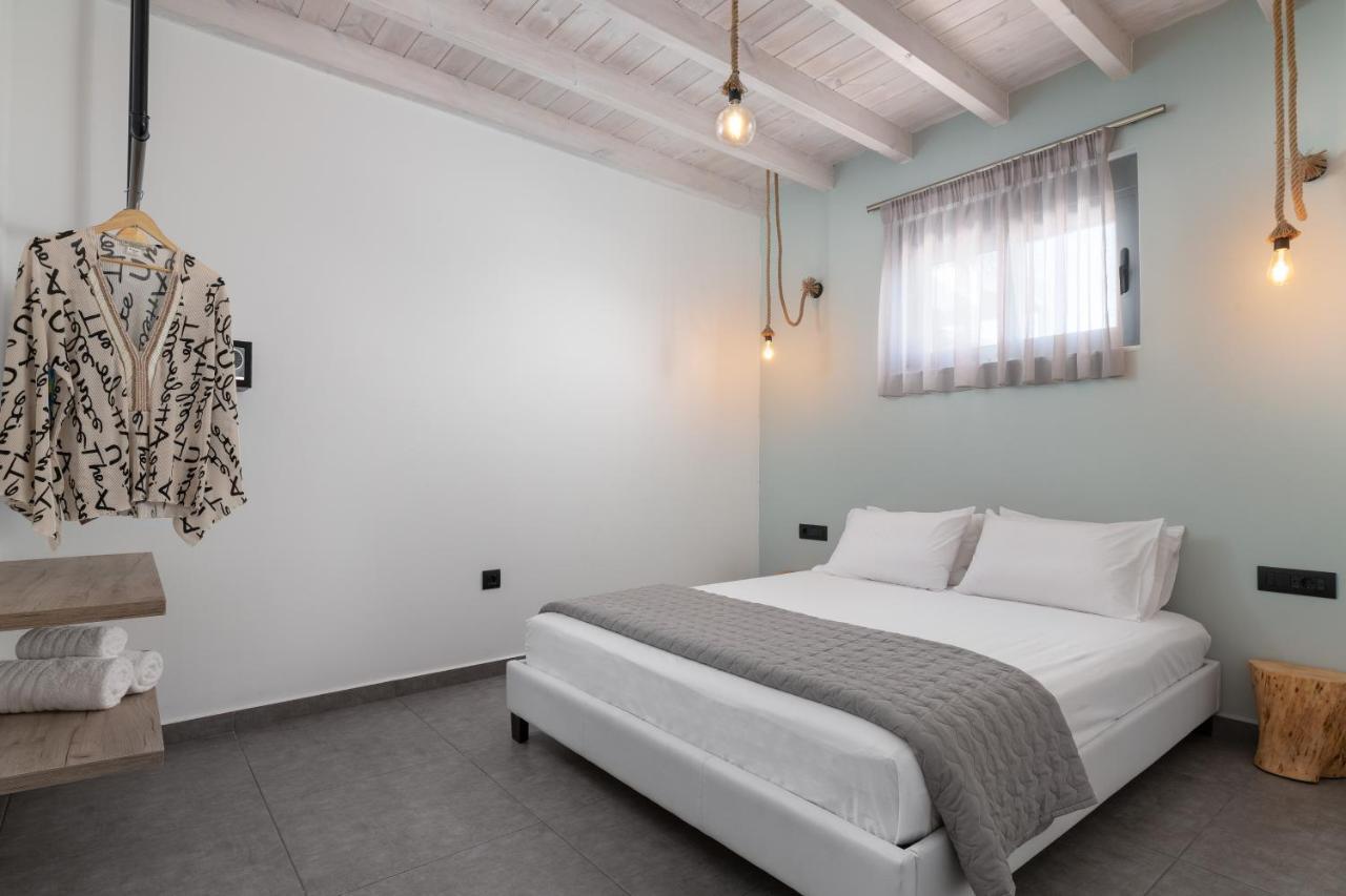 Southrock Villas Lakhania Luaran gambar