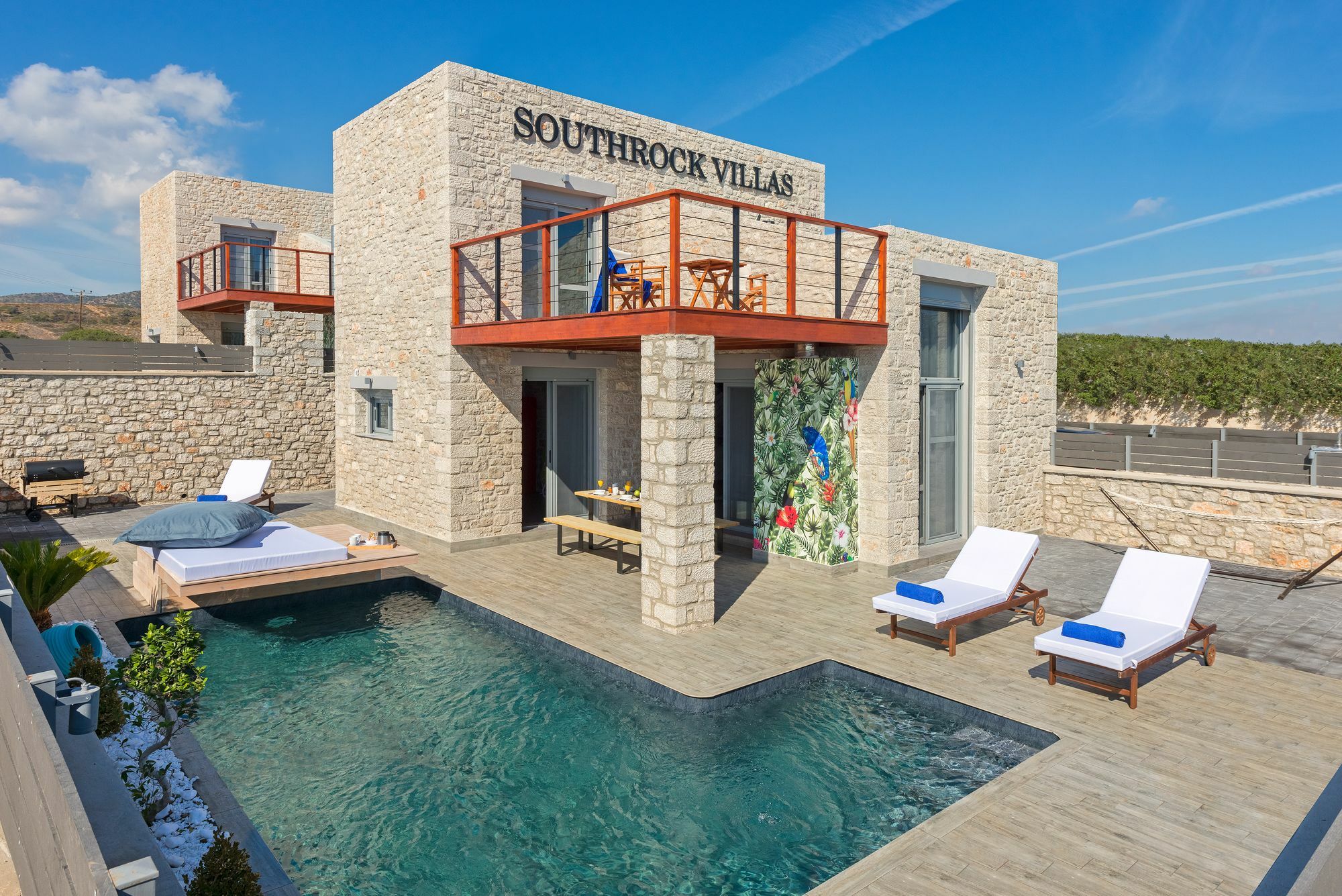 Southrock Villas Lakhania Luaran gambar