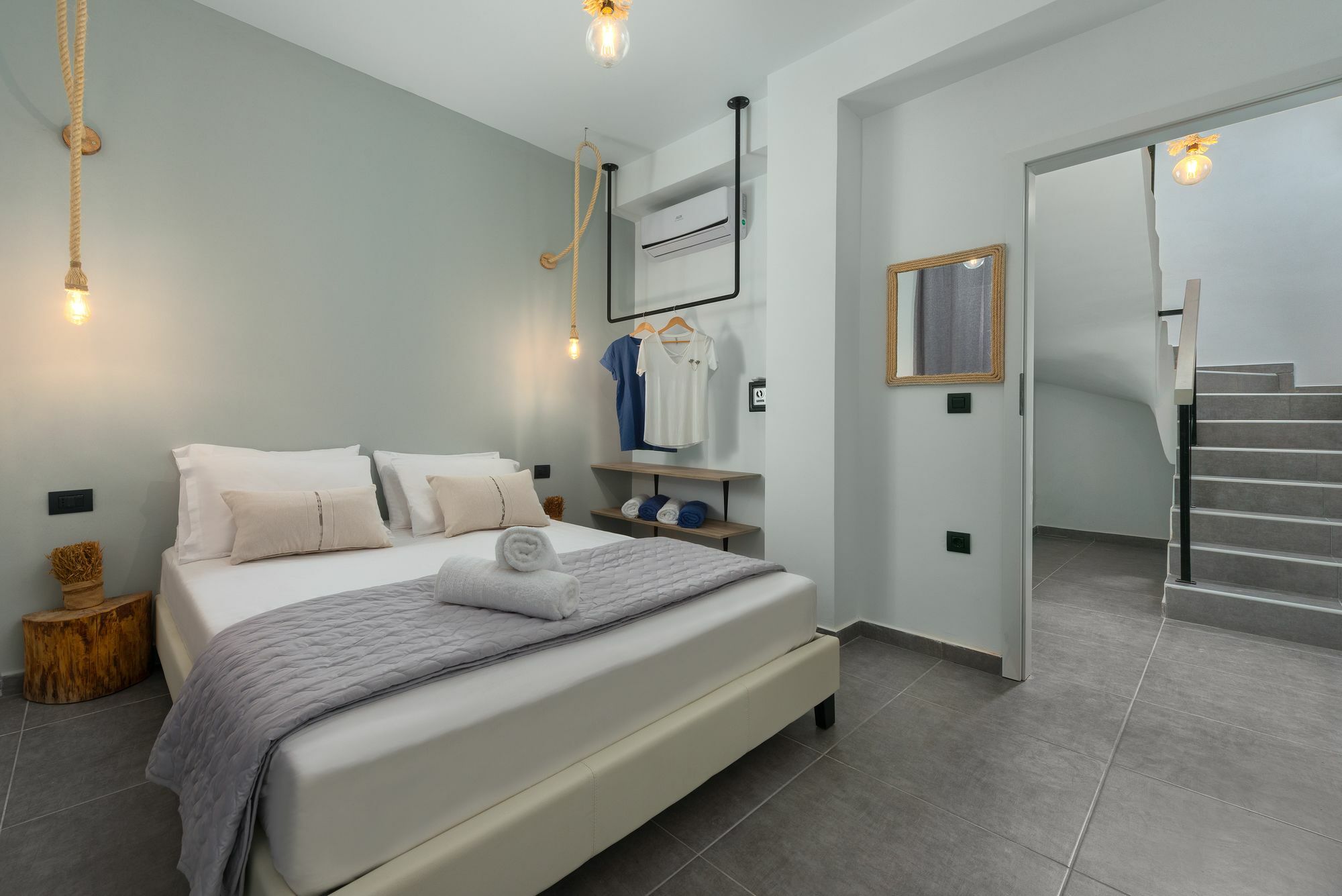 Southrock Villas Lakhania Luaran gambar